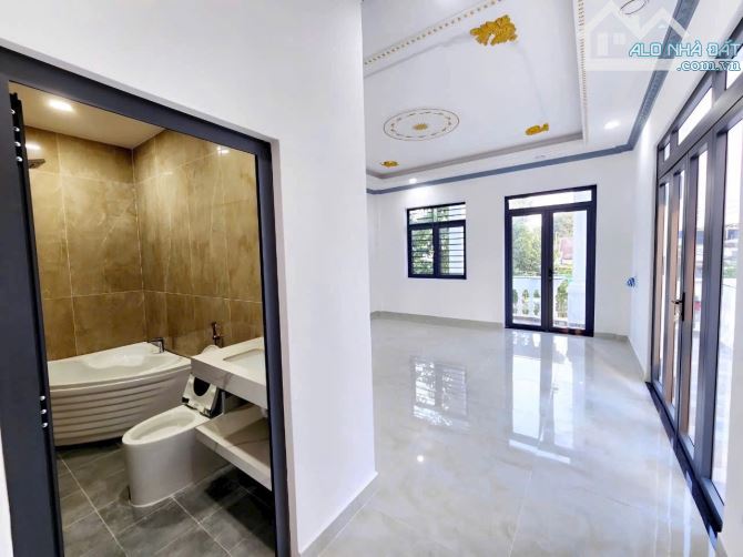 Biệt thự SIÊU VIP 2 lầu 1 trệt + 1 Tum Góc 2 MT KDC Bưu Long Giá 9Tỷ8 - 5
