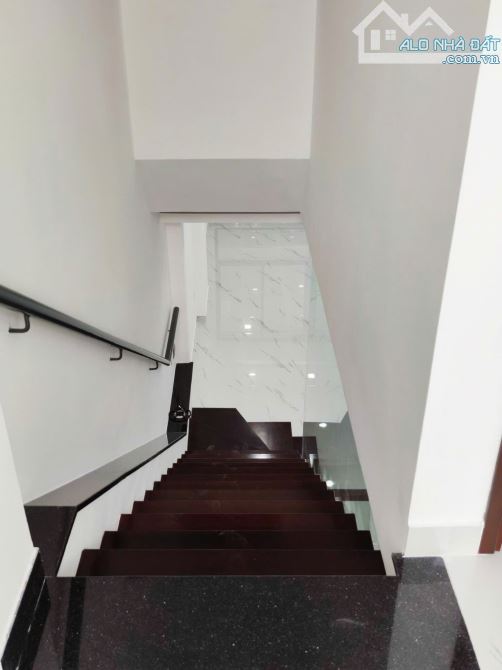Top nhà vị trí đẹp 4 x 20m 1 trệt 5 lầu Lý Chính Thắng Q3 TP.HCM - 5