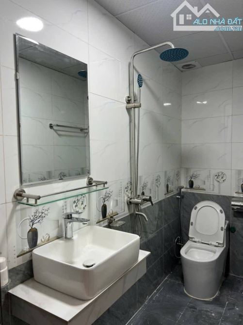 Nhà mới đẹp Yên Nghĩa lô góc oto lùi cửa gần chợ, trường học các cấp, 35m 5 tầng giá 6.5tỷ - 2