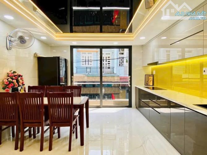NGỢP BANK - BÁN NHÀ 5 TẦNG - PHAN HUY ÍCH - NỘI THẤT XỊN SÒ - HXH THÔNG - HƠN 8 TỎI - 5