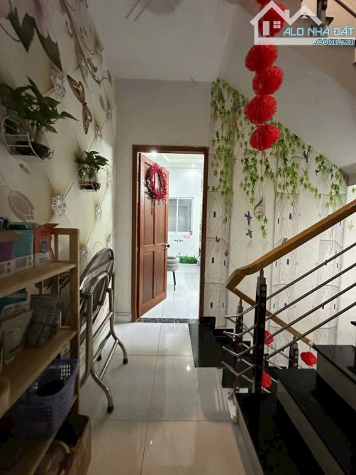 Bán nhà mặt tiền hẻm 83 Đào Tông Nguyên, Nhà Bè, 3 lầu. Giá 5,9 tỷ - 6