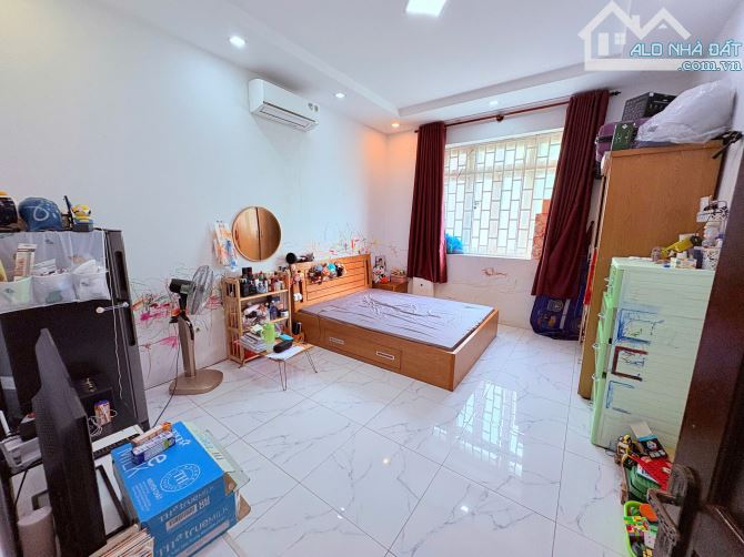 🏠🏠 GIẢM 700 🔥NGAY ĐẦM SEN - TÂN PHÚ 55m2 5 TẦNG 5PN - NGANG Gần 4m - GIẾNG TRỜI THOÁNG - 6