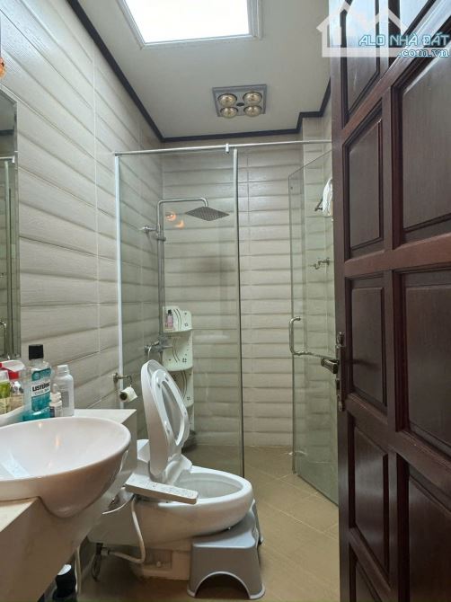 BIỆT THỰ SÂN VƯỜN LINH ĐÀM - VỊ TRÍ ĐẮC ĐỊA - NỘI THẤT NHẬP KHẨU -232M2 MẶT TIỀN 12.5M - 8
