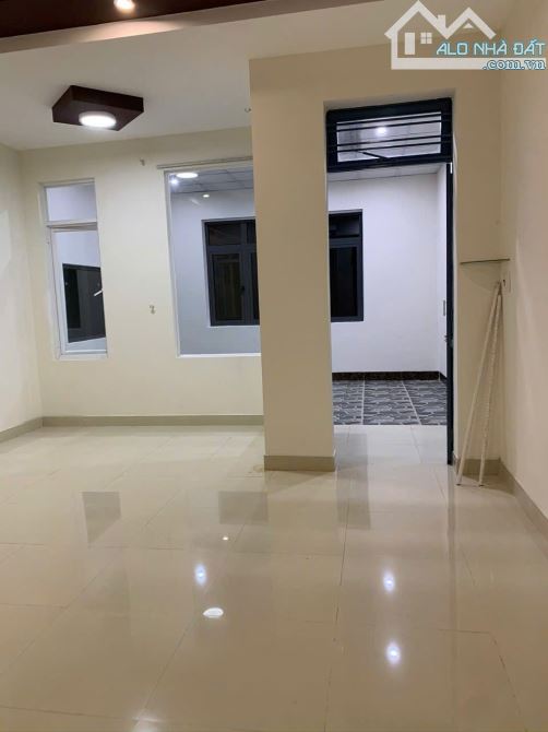 GẤP BÁN NHÀ 3TẦNG KIÊN CỐ-ÔNG ÍCH ĐƯỜNG- CẨM LỆ- 4.850 TỶ - 9