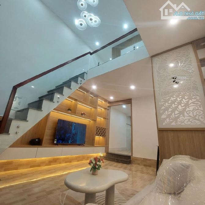 SẬP HẦM NHÀ 2 TẦNG 3 NGỦ KIỆT 3M ĐIỆN BIÊN PHỦ - CHỈ DƯỚI 3TY SỞ HỮU NGAY - 9