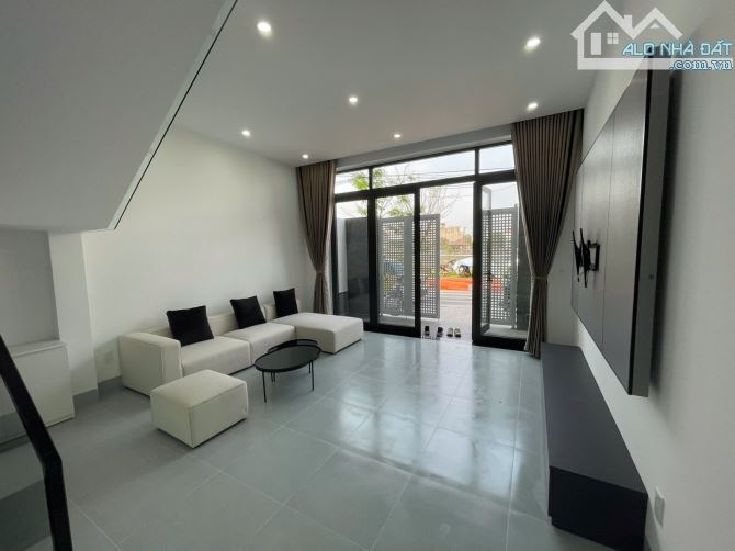 GẤP BÁN - MẶT TIỀN KINH DOANH ĐƯỜNG 5M5. NHỈNH 6 TỶ