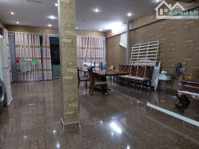 Bán nhà phân lô Nguyễn Thị Định 105m2 - 6T - MT 6.5m. Ô tô tránh - Thang máy - Kinh Doanh