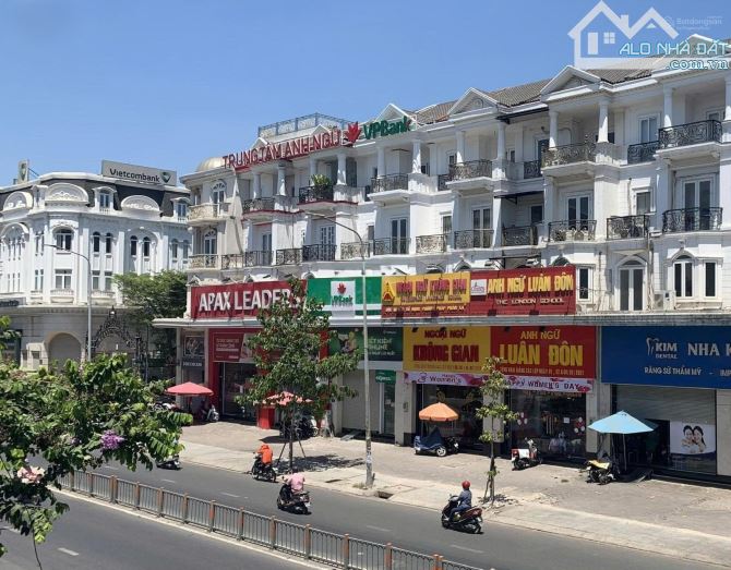 Mặt tiền 513 Phan Văn Trị P5 Gò Vấp. Diện tích 5,35x22m. HĐT 50tr/tháng. Giá 31 tỷ