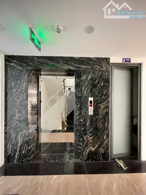 Bán tòa nhà văn phòng mặt tiền đường Vườn Chuối P4 Q3. DT 5.8x20m (7 tầng) giá 34.8 tỷ