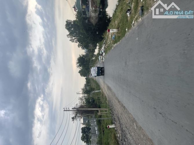 Đất hơn 1300m full thổ cư Mt nhựa Long Khê cần đước