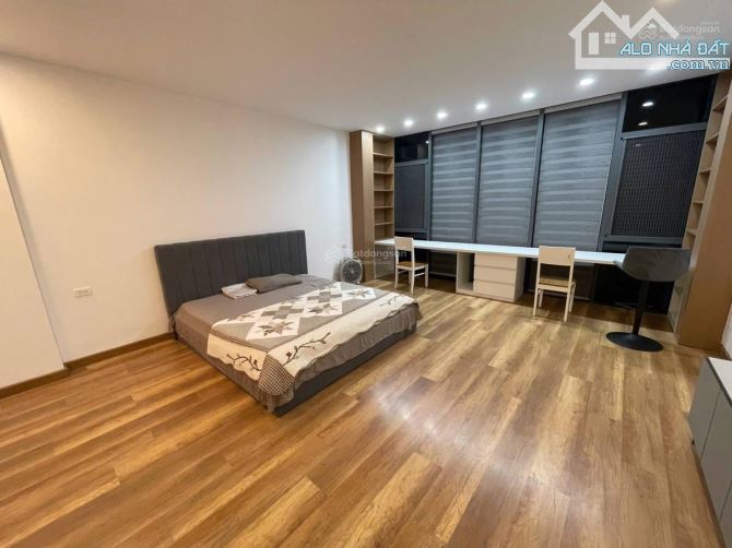 Nhà mới Phú Thượng,Tây Hồ,5tầng,giá nhỉnh 5 tỷ, ngõ rộng,ở tốt,kinh doanh.Hàng xóm Ciputra