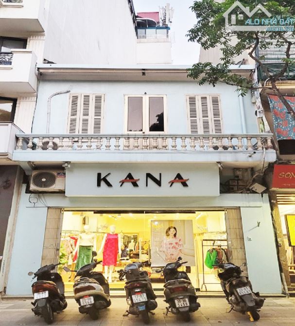 Bán Nhà Mặt Phố Trần Khát Chân, Hai Bà Trưng DT 118m2 x MT:6,1m. Giá Siêu Rẻ.