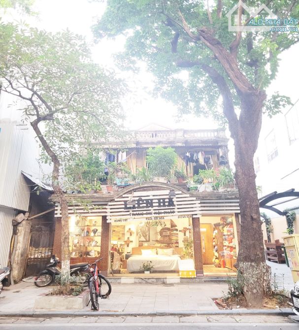 Bán Nhà Mặt Phố Trần Nhân Tông, Hai Bà Trưng, DT 235m2 x 2T MT:12m, Giá Rẻ.
