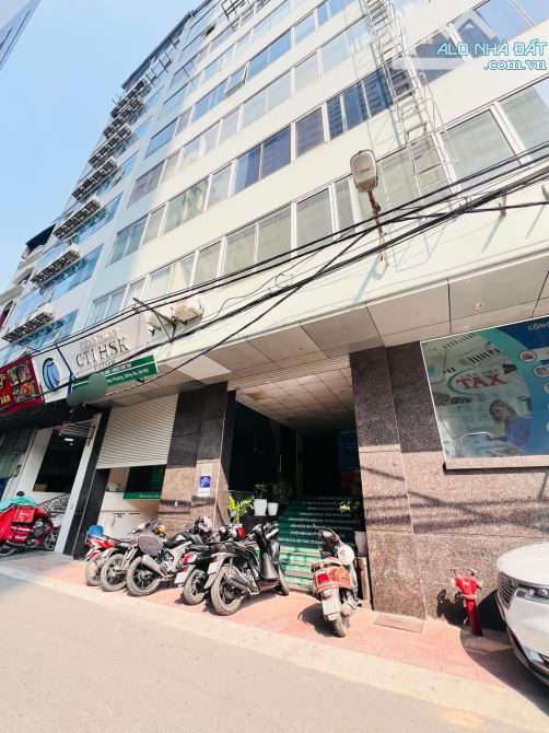 Bán tòa nhà 320m2, 10 tầng, mt 15m tại đường Láng, cho thuê 330 triệu/ tháng, chỉ 198 tỷ.