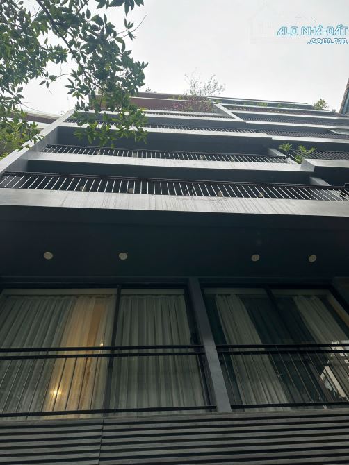 Bán nhanh nhà phân lô Trần Quang Diệu - 60M2 - 5 Tầng - MẶt tiền 6M - Ô tô tránh - 23.5 Tỷ