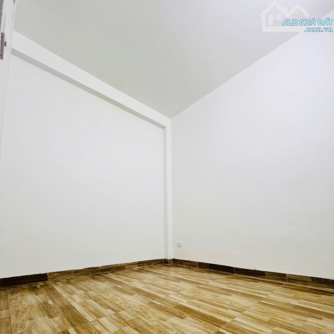 Bán nhà Thanh Am, Long Biên mới 2025 31m2 5 tầng. Nhỉnh 5 tỷ - 11