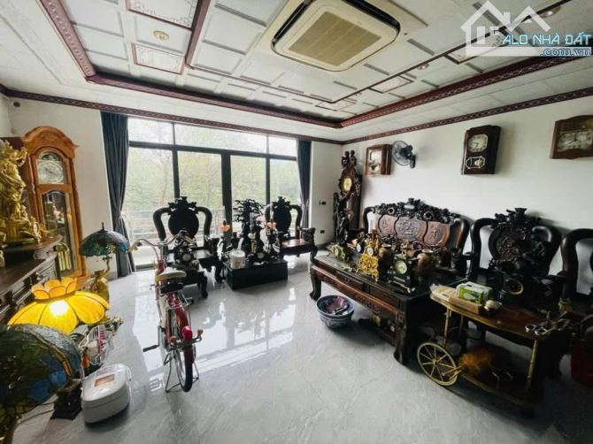 Bán nhà Văn Quán 5 tầng 97m kinh doanh, anh trai mình nhờ đăng tin - 1