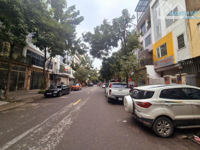 bán nhà lk Văn khê 83m2 5 tầng mt 5m gần ngã tư - 1