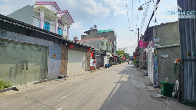 5Tỷ130__151m2__Bán đất tặng kho tạm, có điện 3 pha__HXT cách đường Lê Thị Trung chỉ 100m - 1