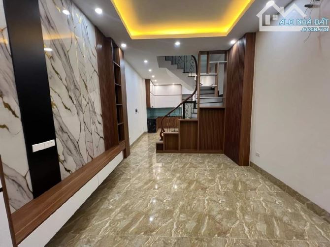 Bán nhà Minh Khai - Lô góc - gần ô tô. Dt 40m2*4t. Giá  8,5 tỷ