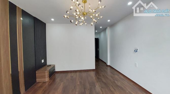 Bán nhà 4.5tầng Trần Nguyên Hãn,  Trần Nguyên Hãn,  Lê Chân, 66m2, chỉ 7.9tỷ - 1
