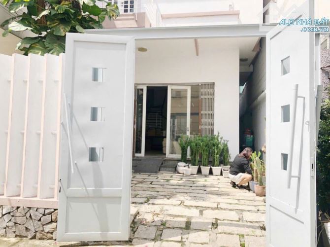 Bán Nhà Hẻm Xe Tăng, Đường Linh Đông 150m2 Ngang 5,5m 2 Tầng, Sổ Hoàn Công Nhỉnh 12 Tỷ - 1