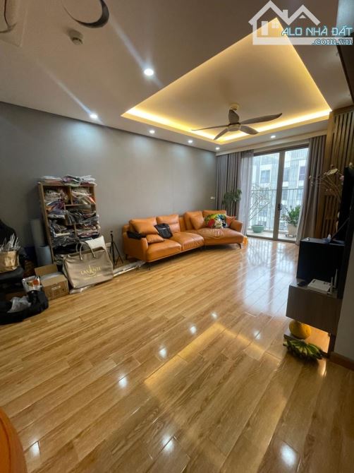 PHÂN LÔ Ô TÔ TRÁNH NGUYỄN TUÂN-70Mx5TẦNG THANG MÁY-MT5.5M-VỈA HÈ-Ô TÔ TRÁNH-26TỶ