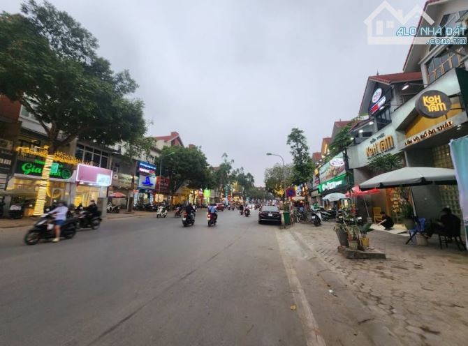 Tầm  30 tỷ Mặt Phố Nguyễn Văn Lộc 87m2 MT rộng , Nhà 2 mặt  tiền trước sau vị trị K.Doanh - 1