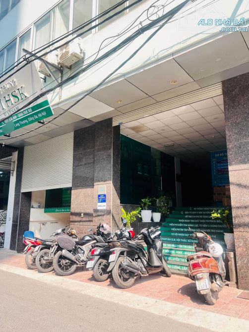 Bán tòa nhà 320m2, 10 tầng, mt 15m tại đường Láng, cho thuê 330 triệu/ tháng, chỉ 198 tỷ. - 1