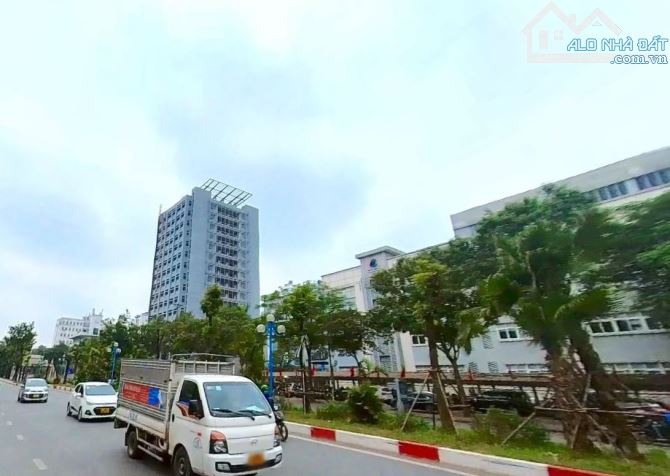 SIÊU HIẾM! BÁN NHÀ 4 TẦNG, SỔ ĐỎ ĐẸP, GIÁ RẺ NHẤT KHU VỰC HOÀNG QUỐC VIỆT - 1