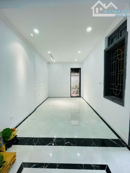 💥 PHÂN LÔ - Ô TÔ TRÁNH - KINH DOANH - 10M RA PHỐ 💥Tôn Đức Thắng- Đống Đa-95m 4T 31.5 tỷ - 1