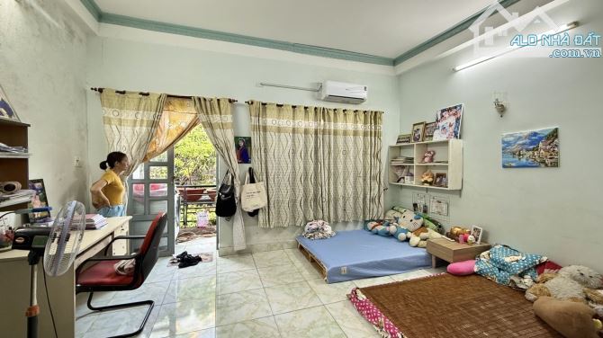 ✨ 61M2 (5M x 13M), 2 Tầng BTCT (2PN, 2WC, ban công & giếng trời), hẻm xe tải 5M - 5.25 Tỷ - 12
