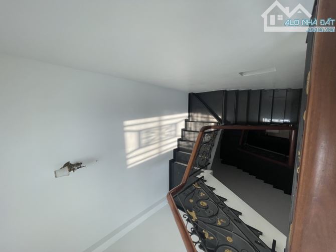 cần bán BIỆT THỰ LIỀN KỀ, 80 M2, 4 TẦNG, 4 PN, GARA OTO, Đông Hưng Thuận 10B Quận 12 - 14
