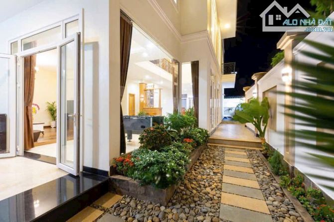 BÁN BIỆT THỰ 1T2L MẶT TIỀN ĐƯỜNG TRẦN VĂN THỜI 263M2 (11.3X25) GIÁ: 42TỶ - 2