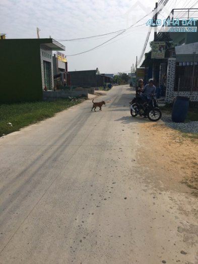Cần bán gấp lô đất nằm ngày tt thị trấn đức hòa , sau chợ Đức Hòa 100m2 giá 920 triệu - 2