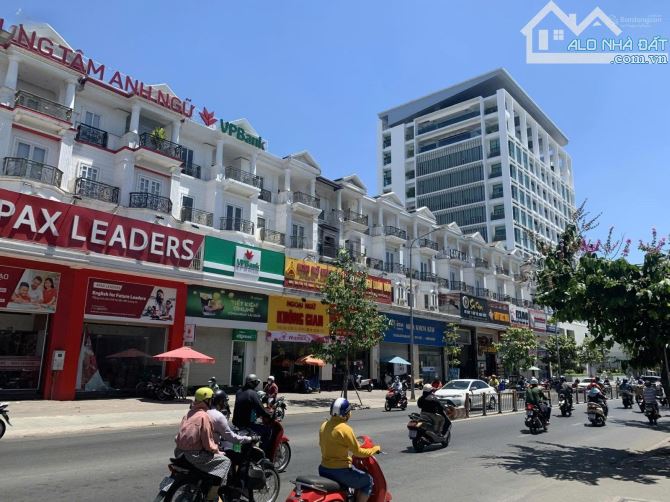 Mặt tiền 513 Phan Văn Trị P5 Gò Vấp. Diện tích 5,35x22m. HĐT 50tr/tháng. Giá 31 tỷ - 2
