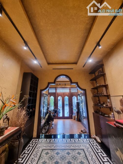 Mặt phố Bà Triệu - Hà Đông DT: 55m2, 5 tầng, mt3.5m, giá 19 tỷ - 2