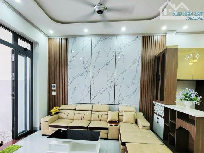Nhà riêng 2PN, 2WC - DT: 30m2 ngay Tỉnh Lộ 10, Bình Tân. Giá 1,8 Tỷ/TL - 2