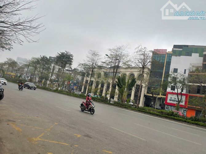 BÁN  ĐẤT MẶT PHỐ VÕ CHÍ CÔNG, ĐỐI DIỆN STARLAKE, ĐẦU TƯ, DT 161.2M2* MT 15.2M* GIÁ 88 TỶ - 2