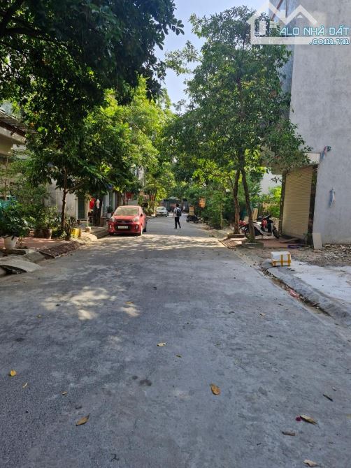 Bán đất phân lô vỉa hè TĐC Tu Hoàng Xuân Phương 80m2 15,2 tỷ - 2