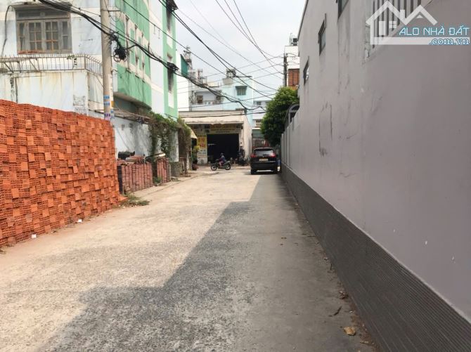 Chỉ 60tr/m2. Bán gấp 1800m2 đất 2 mặt tiền Lê Thị Hà. Vị trí cực đẹp. SHR thổ cư 100% - 2