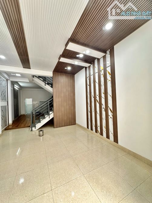 ✨ HẺM XE HƠI: 4x14M, 1 Trệt 1 Lầu (2PN, 2WC). Đi bộ ra Chợ và AEON Tân Phú chỉ 3