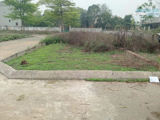 BÁN LÔ GÓC 71,6m² - GẦN ĐẠI HỌC FPT & ĐẠI HỌC QUỐC GIA  Vị trí: Xã Bình Yên, gần Khu Công - 2