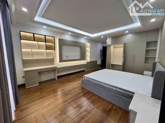 Phân lô ô tô, 8 tầng thang máy, gara 7 chỗ, phố Phùng Chí Kiên, Cầu Giấy, 50m2, chỉ 19.5tỷ - 2