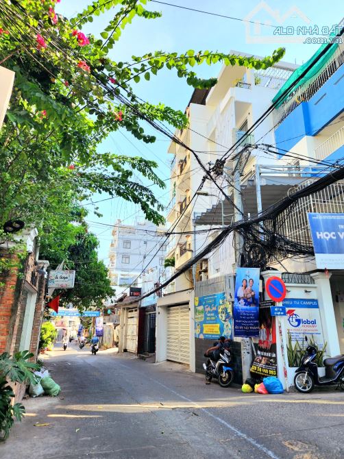 Mặt tiền Đường ngay Khu Phố Ẩm Thực Phan Xích Long 6,5x21m nở 8m (130m2) giá 27,5 tỷ - 2