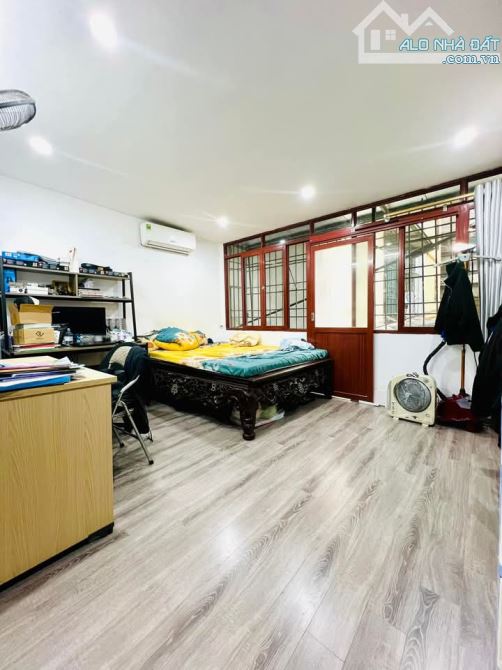 Cô Hiền bán Tập thể Cầu Giấy, Tầng 2, DT: 105m2, 3PN, 3.45 tỷ - 2