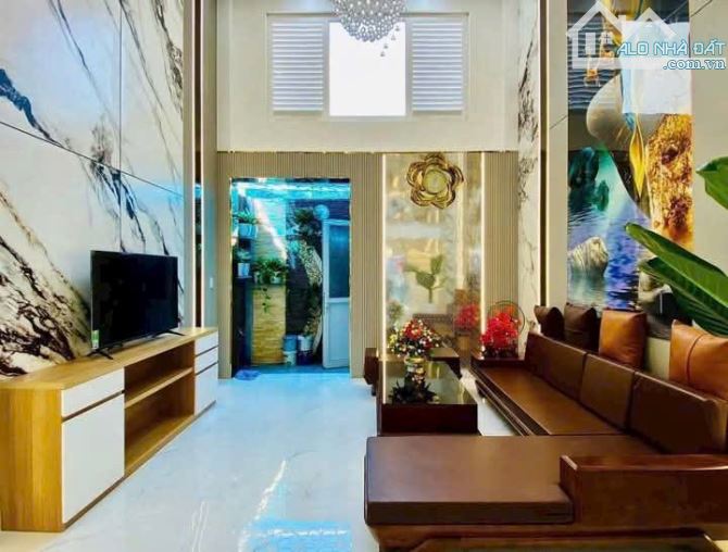 BÁN NHÀ HXH NGUYỄN KIM, Q.10 – 3 TẦNG, DT chuẩn: 5x12m, 13 tỷ - 3
