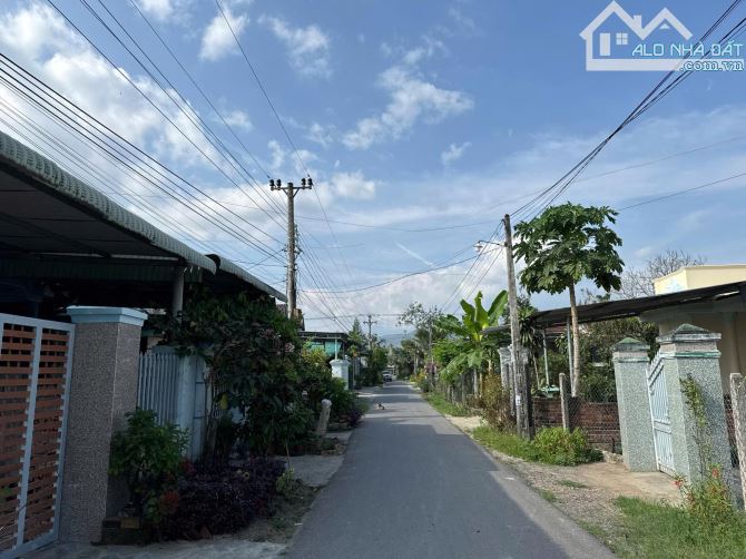 Bán nhanh mảnh đất dân sau lưng trường Nguyễn Huệ Diên Phước gần tỉnh lộ 2 - 3