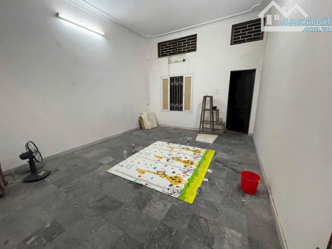 BÁN NHÀ PHÂN LÔ - HỒ ĐẮC DI - ĐỐNG ĐA - 2 MẶT NGÕ - DT 69m - 3 Tầng - MT 4,9m - 29,9 Tỷ - 3