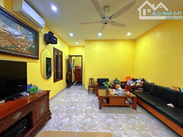 NHÀ MẶT NGÕ KIM MÃ - TT BA ĐÌNH - HÀ NỘI Giá 10.3 tỷ - 3